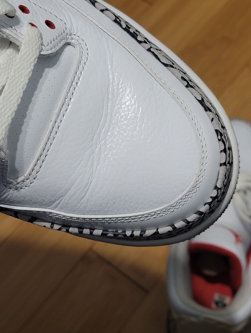 Air Jordan 3 Retro White Cement 2011 Men’s Size 15 - Picture 8 of 10